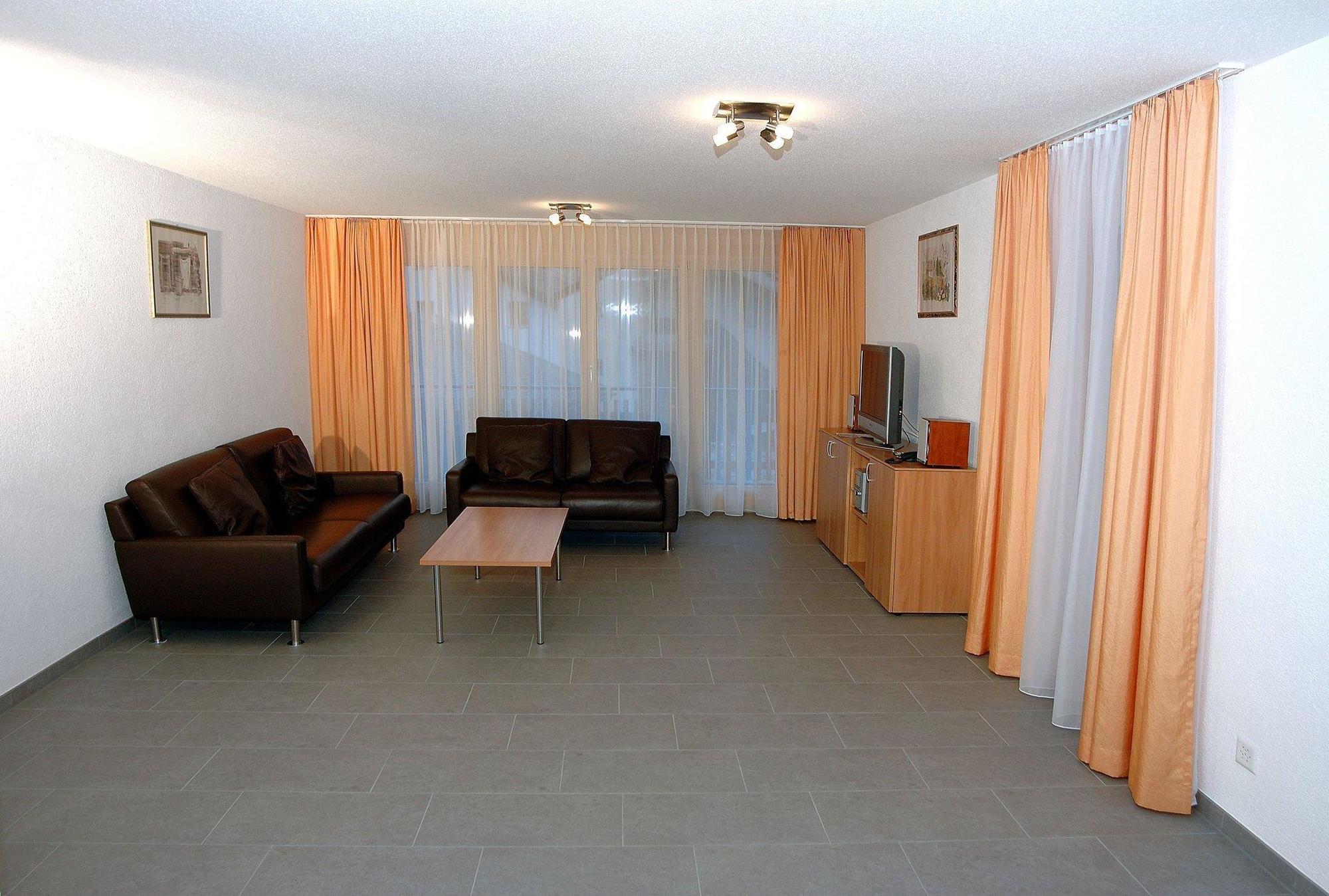 Haus Mischabel Apartment เซอร์แมท ห้อง รูปภาพ