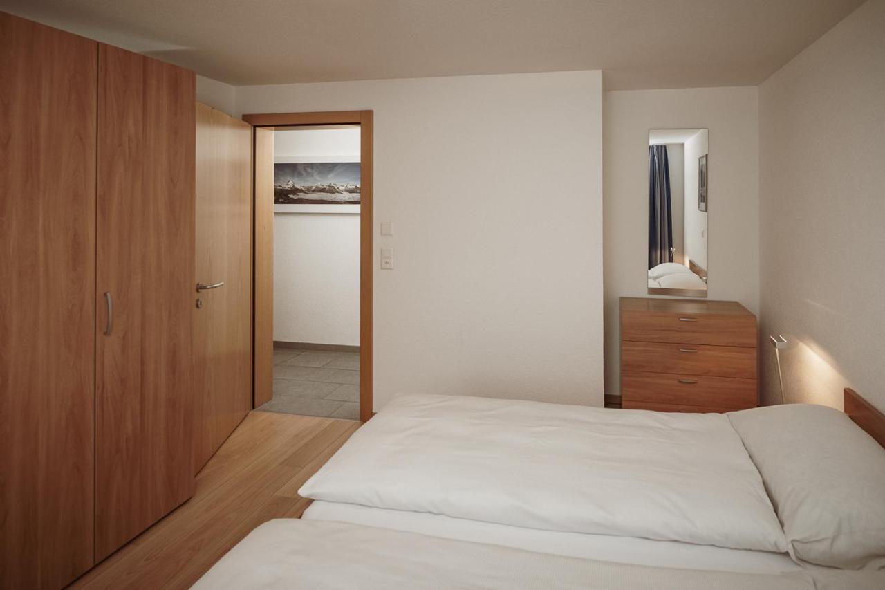Haus Mischabel Apartment เซอร์แมท ภายนอก รูปภาพ