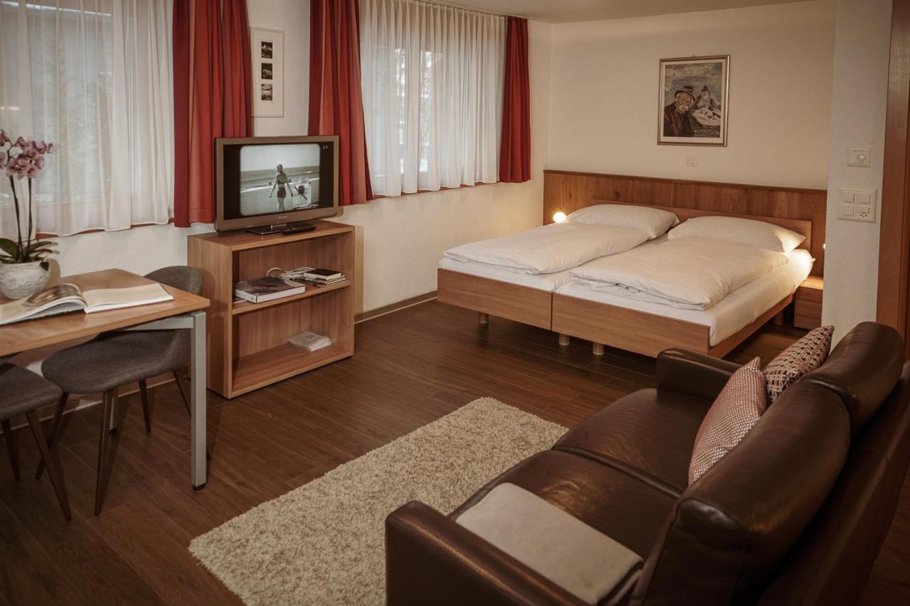Haus Mischabel Apartment เซอร์แมท ภายนอก รูปภาพ