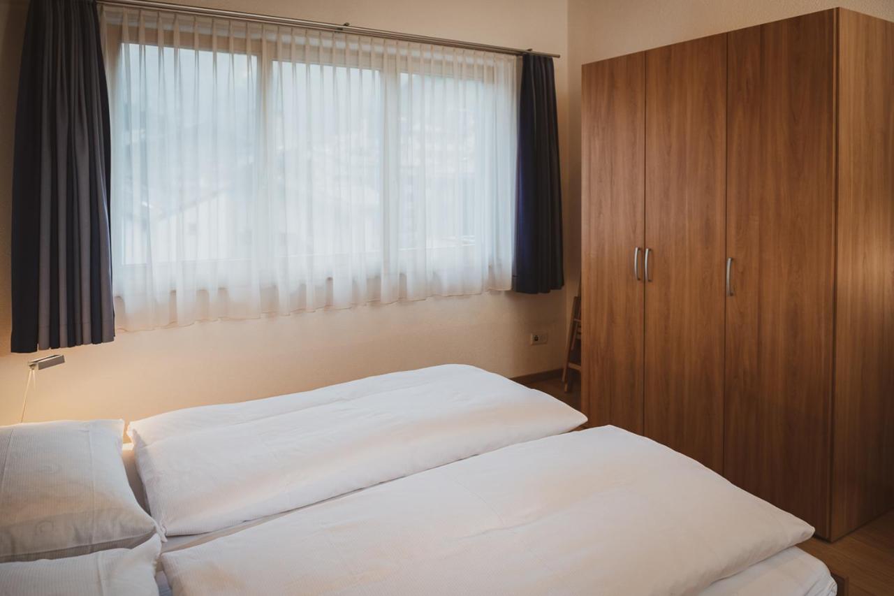 Haus Mischabel Apartment เซอร์แมท ภายนอก รูปภาพ